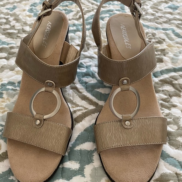 aerosoles gold sandals